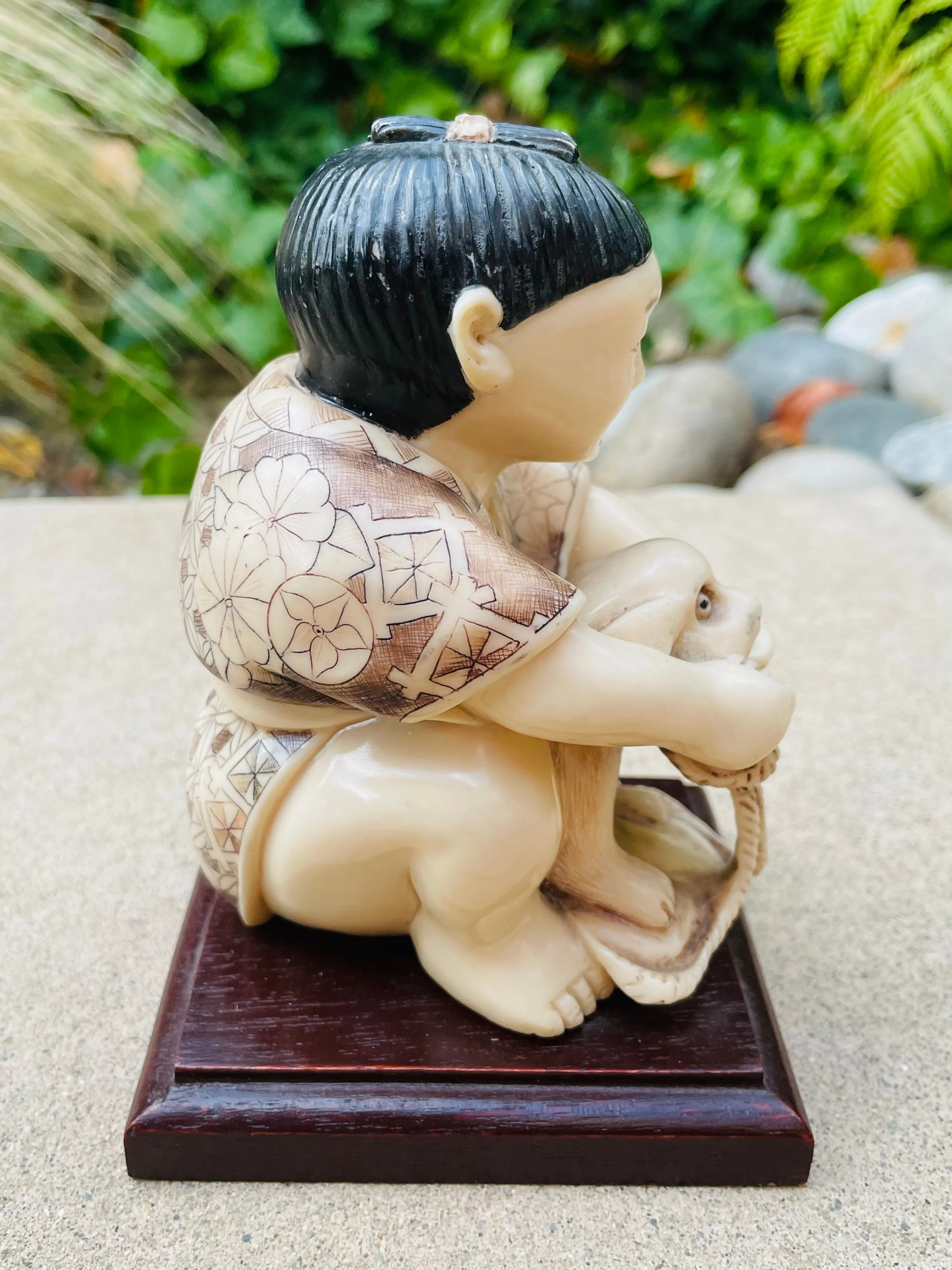 Antique Vintage Asian Oriental Woman Girl Dog Figurine Art Carved Resin Statue