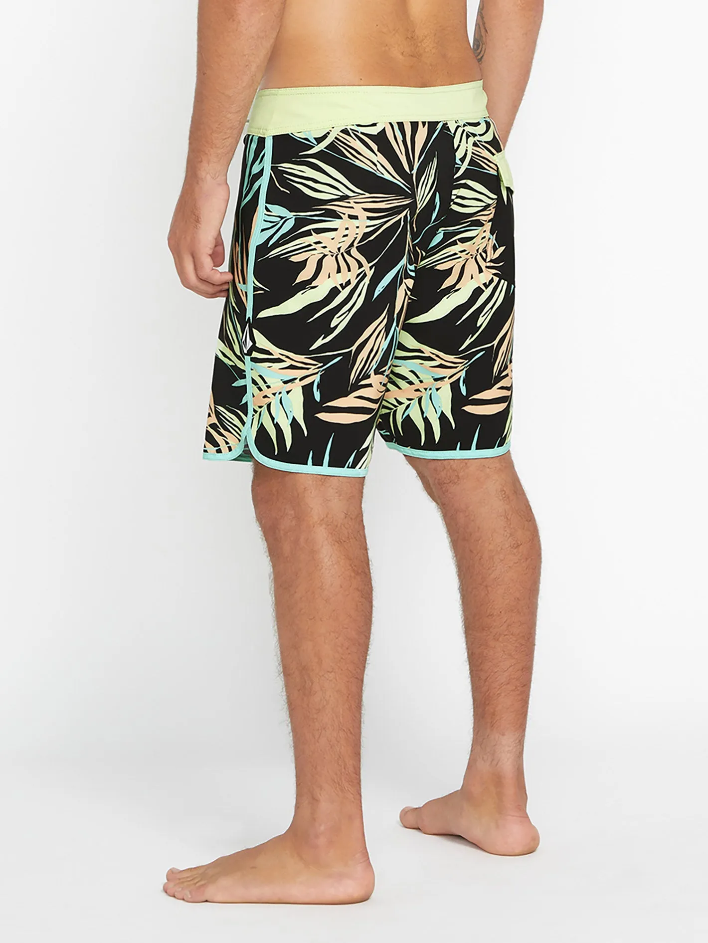 Bleeding Leaf Mod 18" Boardshort - BLACK