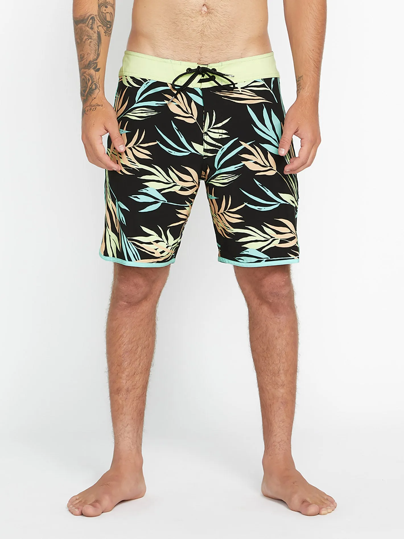 Bleeding Leaf Mod 18" Boardshort - BLACK